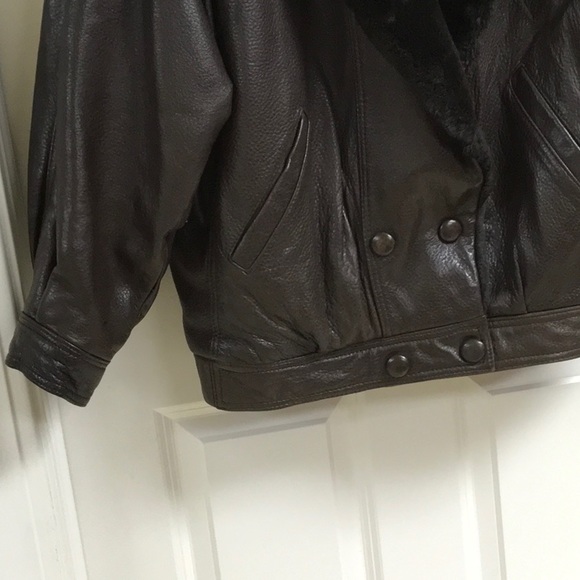 Coat - Picture 2 of 6